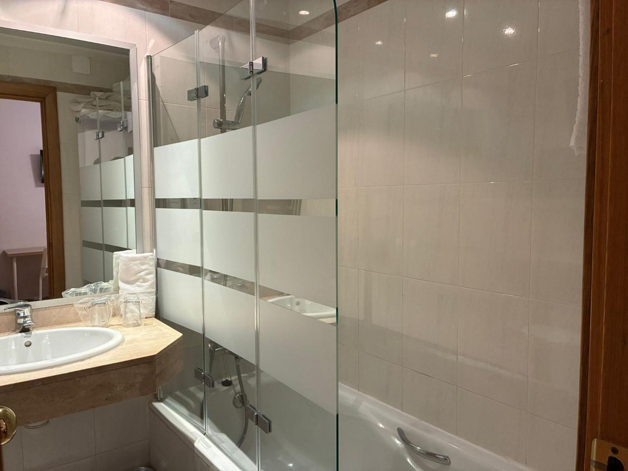 Hotel Travessera — Photos 3